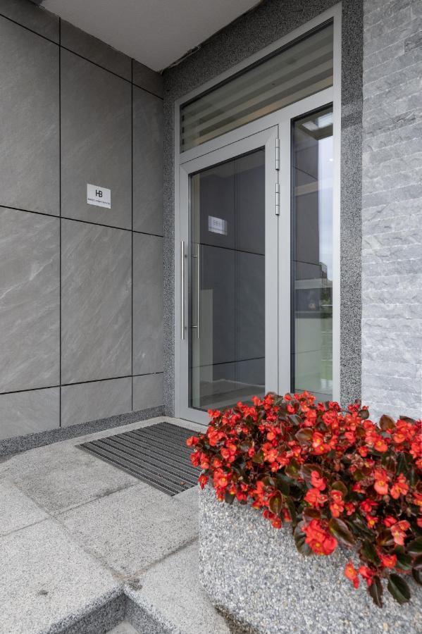 Basis Apartments - Adults Only Kiew Exterior foto